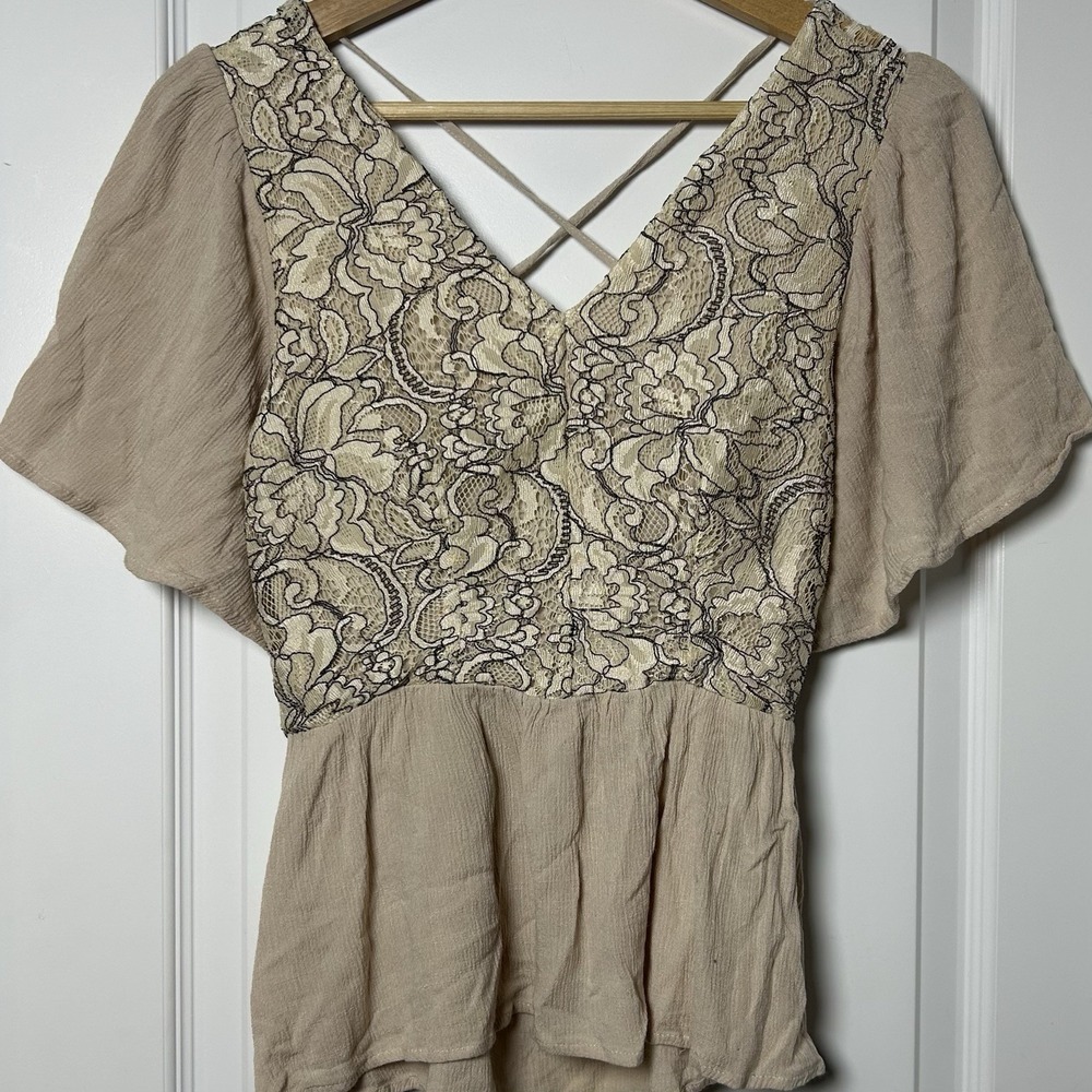 Gimmicks Lace Overlay Gauze Babydoll Empire Waist Tie Back Top Boho Fairy Style